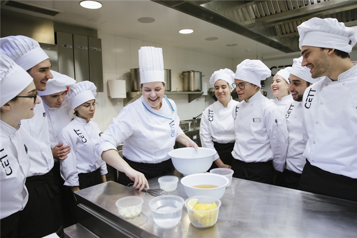 Fotografía de: Júlia Caparrós (Ciencias Culinarias y Gastronómicas): "Si tienes pasión y vocación, este grado es una muy buena opción" | CETT