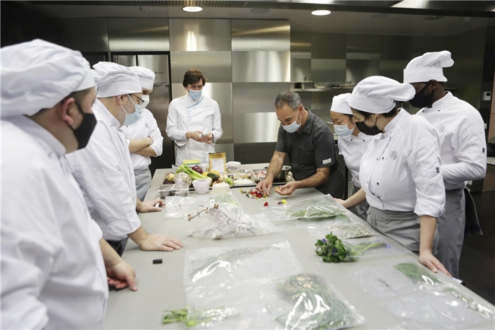 Fotografía de: Diploma de Chef Profesional | Diploma de Chef Profesional CETT-UB