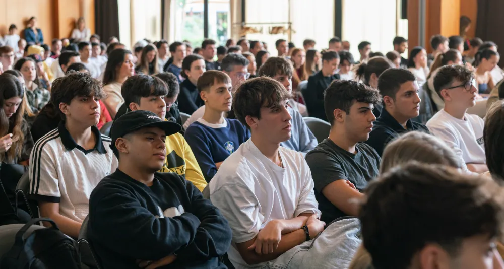 Premio a los Mejores Trabajos Finales de Grados CETT-UB