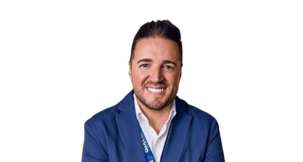 Chema León