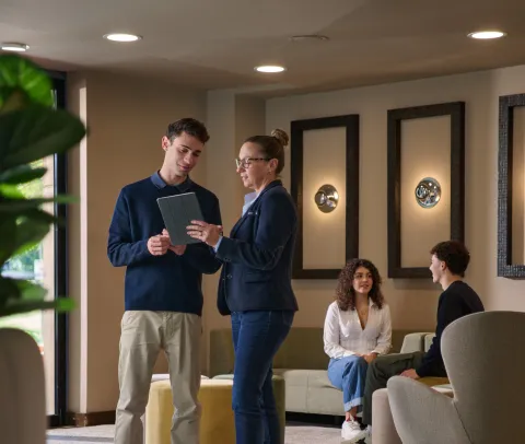 Graus Universitaris Turisme i Hoteleria