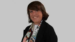 Emma Pla posando en primer plano