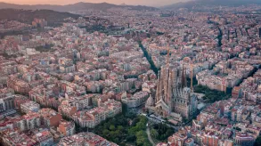ciudad de Barcelona vista desde el aire