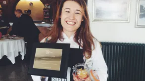 Texto alternativo aquí