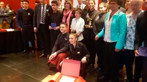 Texto alternativo aquí