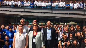 Texto alternativo aquí