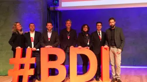 Texto alternativo aquí