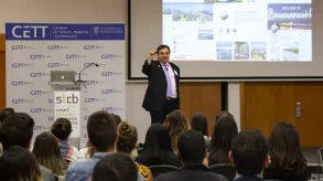 Texto alternativo aquí