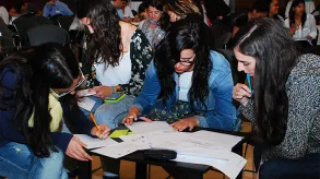 Texto alternativo aquí