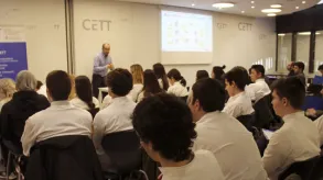 Texto alternativo aquí