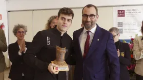 Texto alternativo aquí