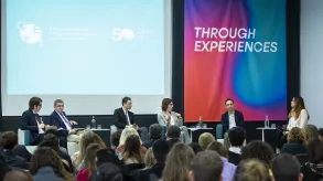 Texto alternativo aquí