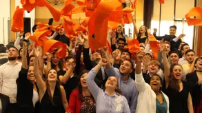 Texto alternativo aquí