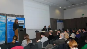 Texto alternativo aquí