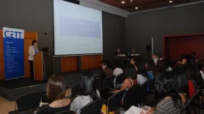 Texto alternativo aquí