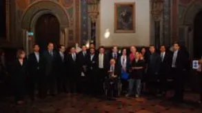 Texto alternativo aquí