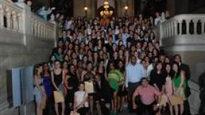 Texto alternativo aquí