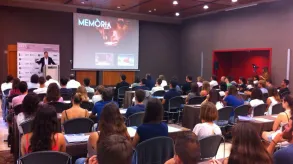 Texto alternativo aquí