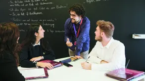 Texto alternativo aquí