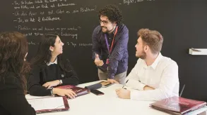 Texto alternativo aquí