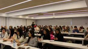 Texto alternativo aquí