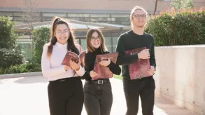 Texto alternativo aquí