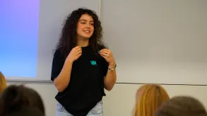 Texto alternativo aquí