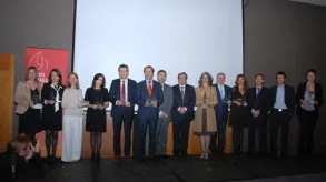 Texto alternativo aquí