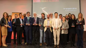 Texto alternativo aquí