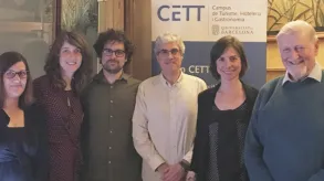 Texto alternativo aquí