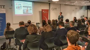 Texto alternativo aquí