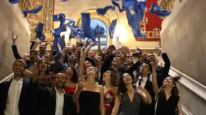 Texto alternativo aquí