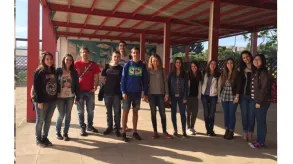 Texto alternativo aquí