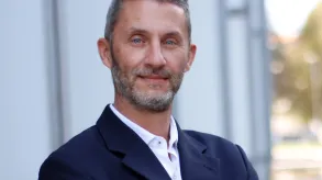 Texto alternativo aquí