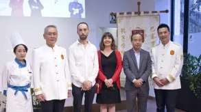 Texto alternativo aquí