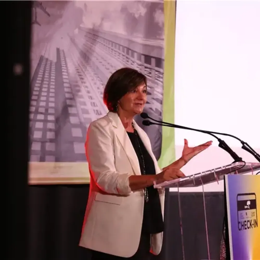 CETT FUNDACIÓ ÁMBITOS 18