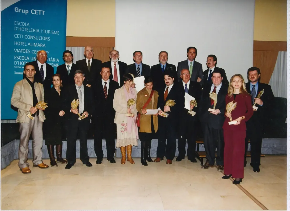 1996-2005: Digitalización y nuevos canales de promoción 2