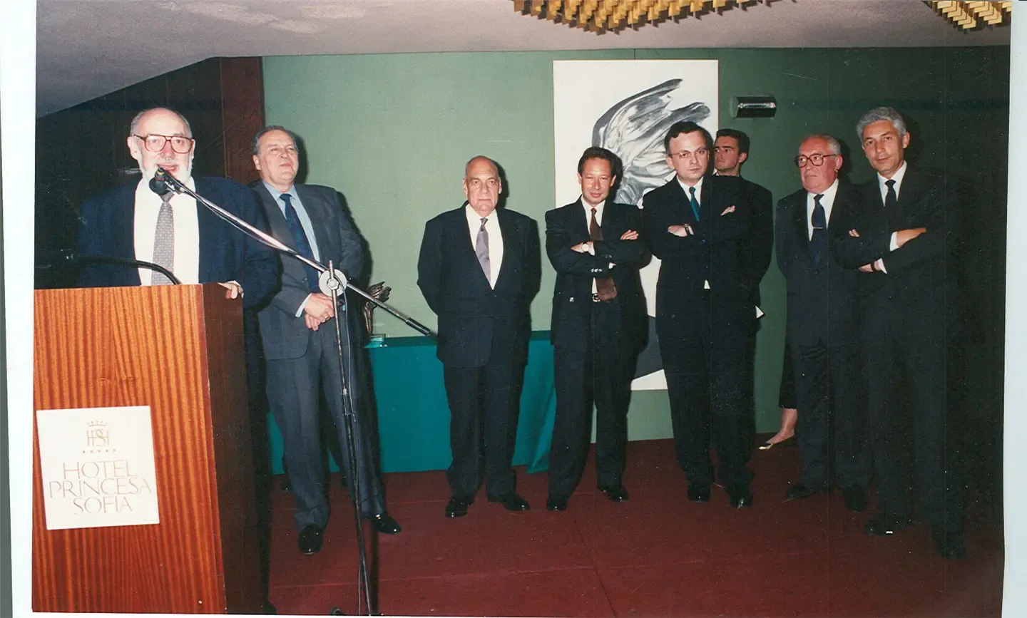 1985-1995 La era de la promoción impresa y la comunicación institucional 5