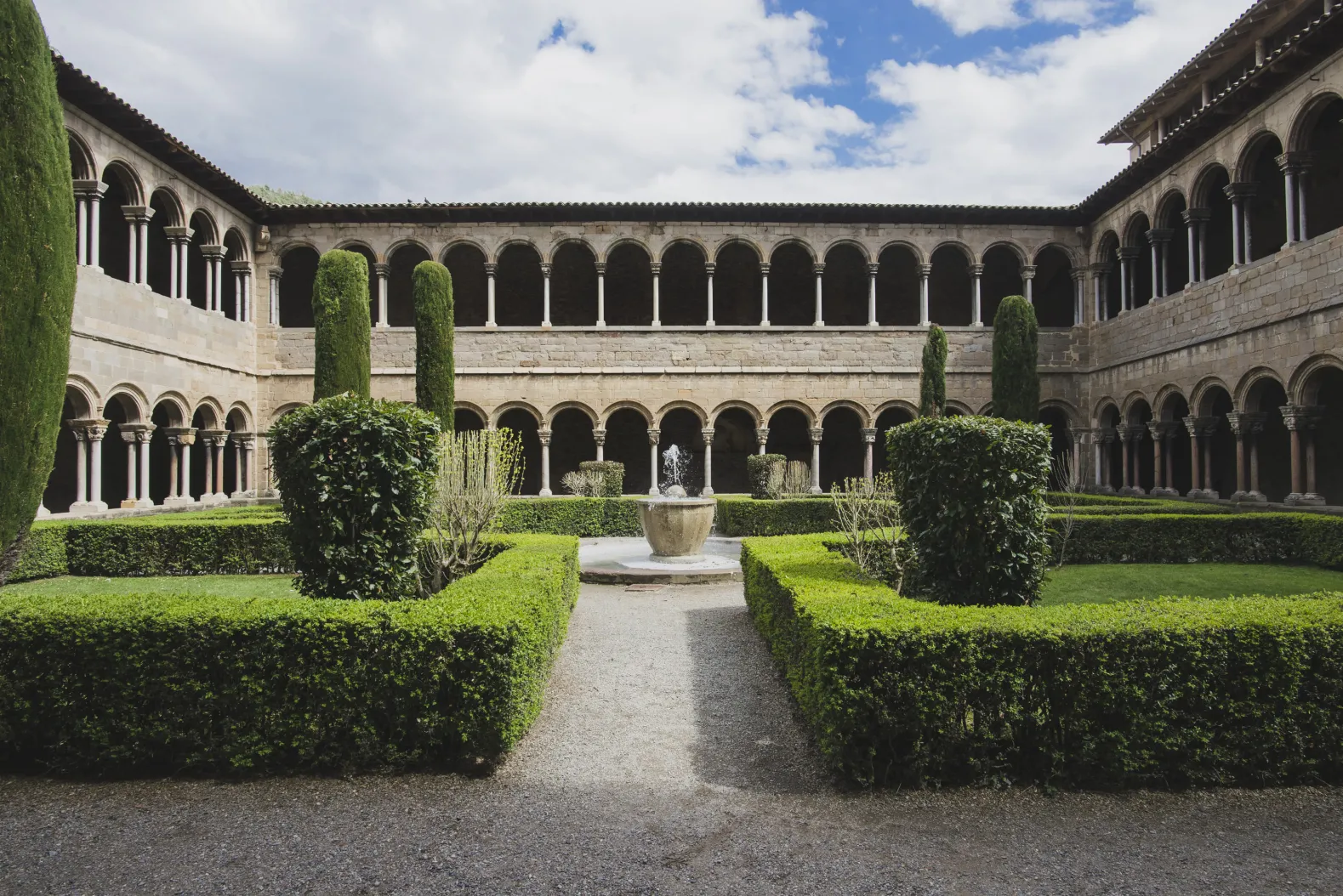 Interior del monestir de Ripoll