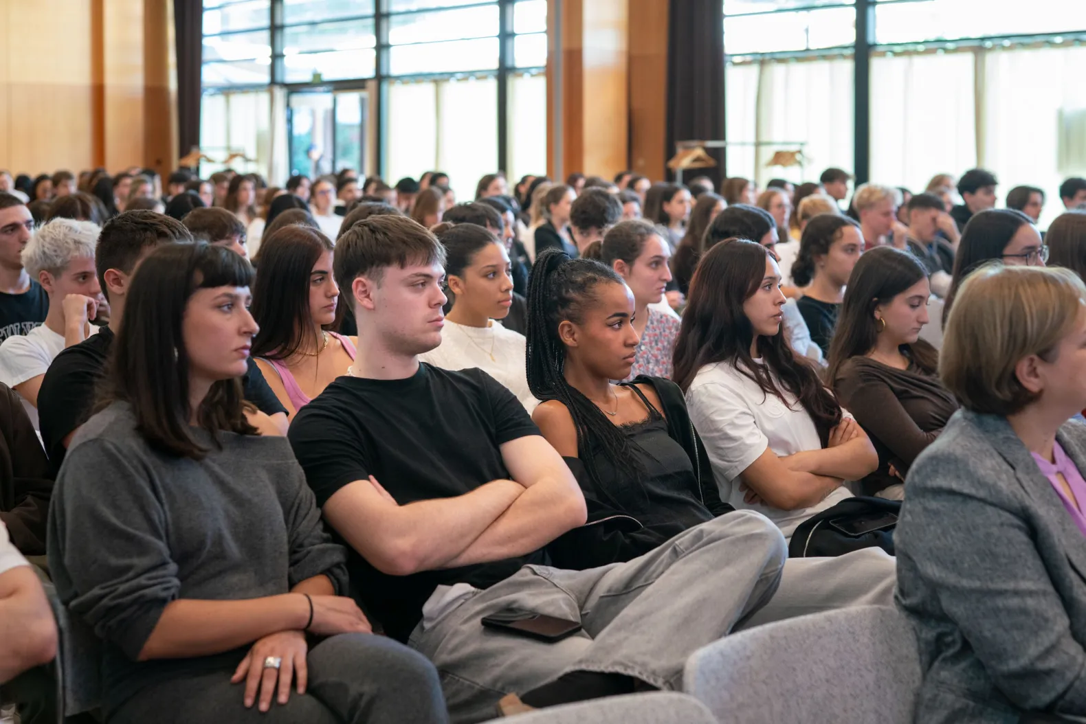 los asistentes en la leccion de Llavina