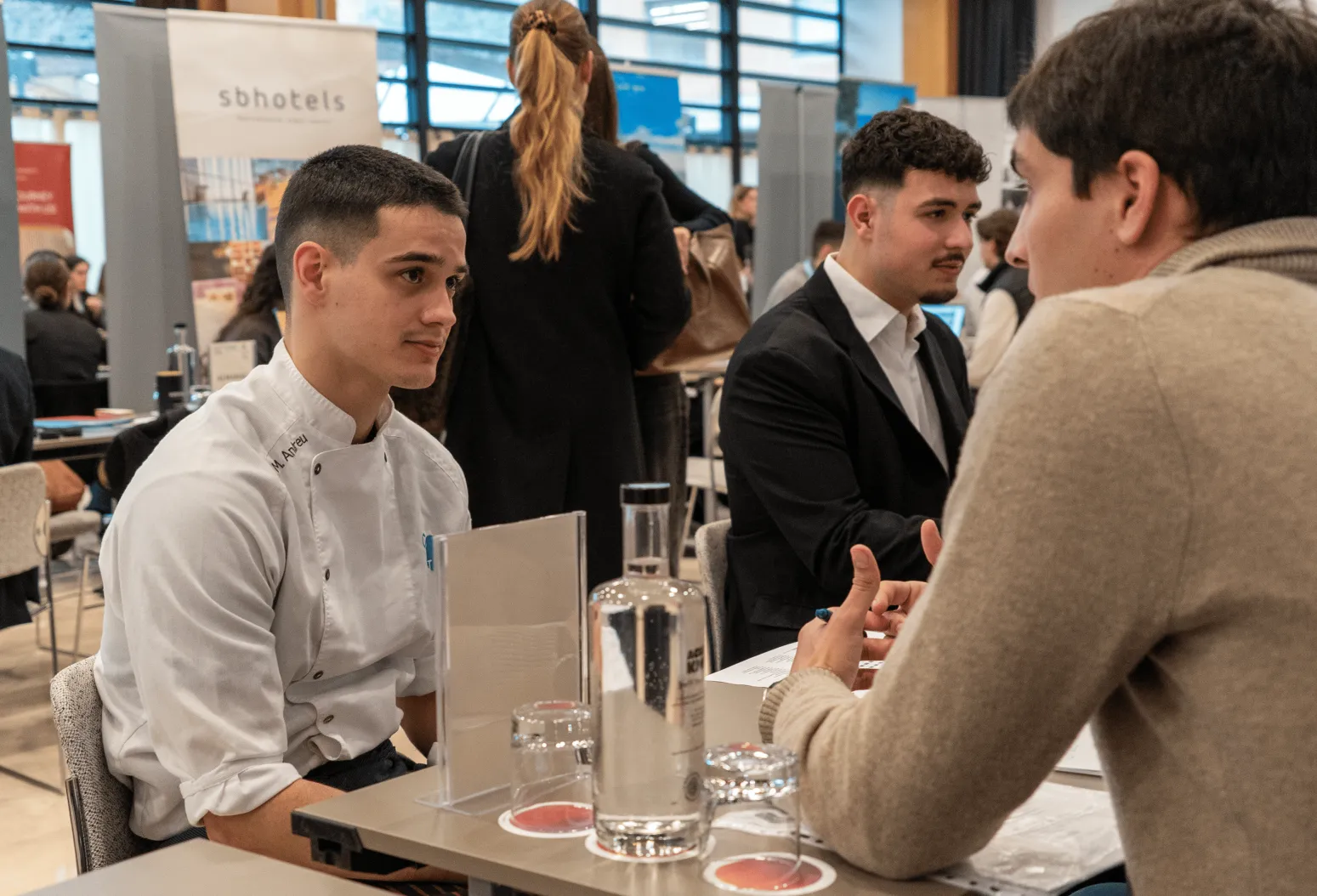 persona en entrevista de trabajo