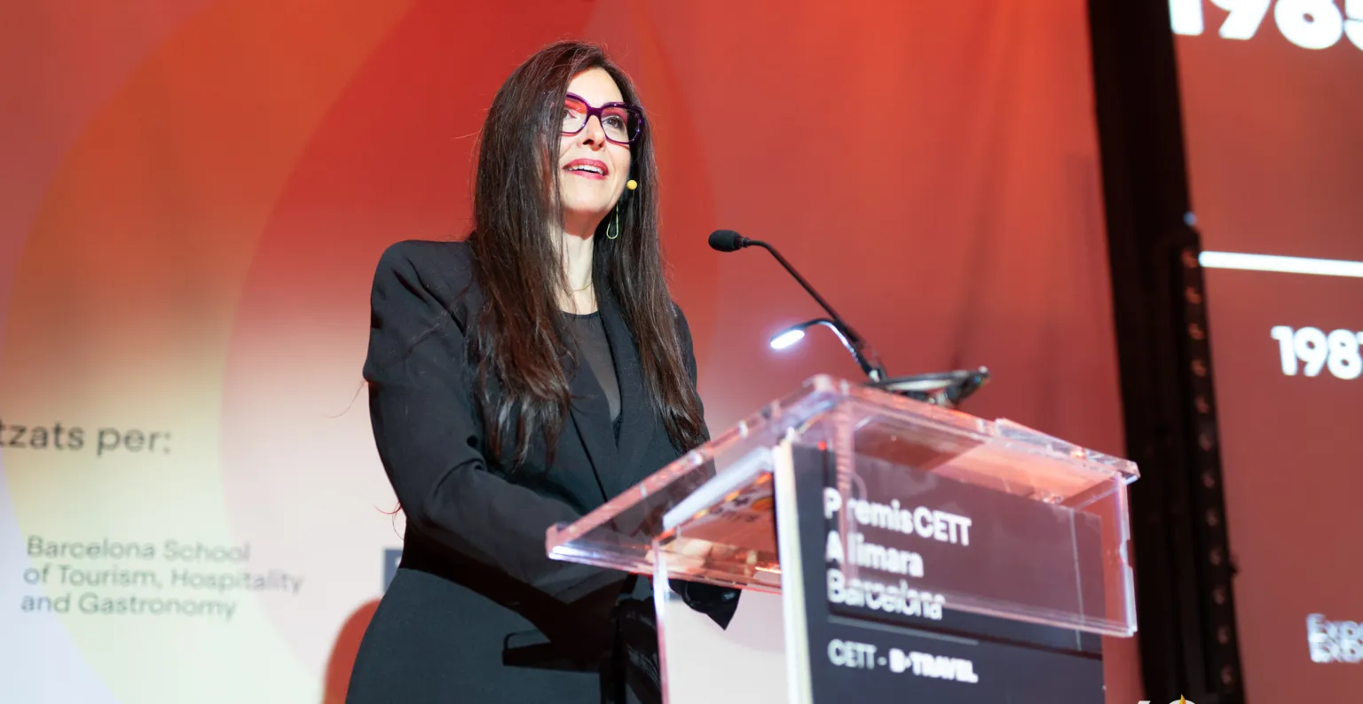 Foto de la conductora de l'acte Clara Sánchez-Castro