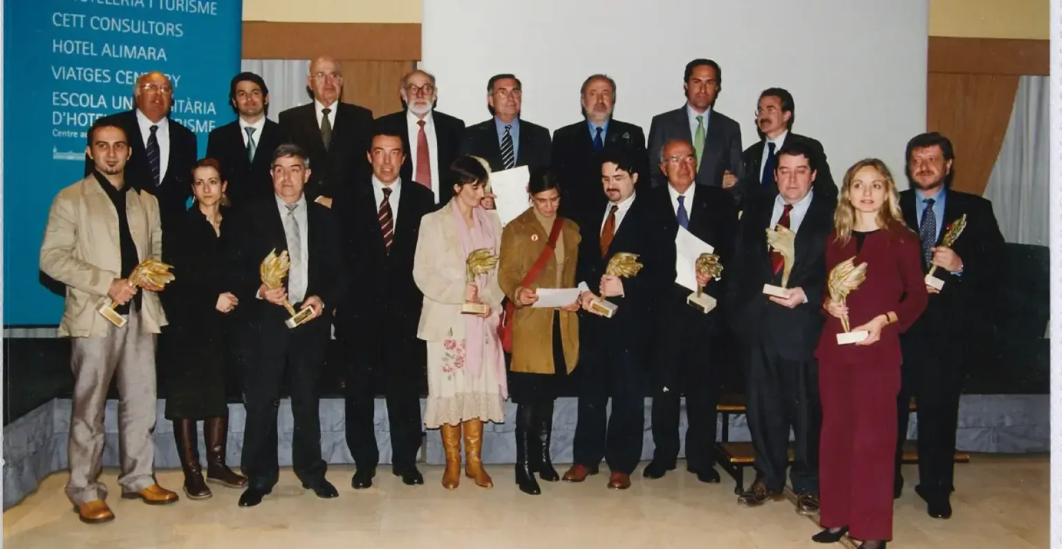 1996-2005: Digitalización y nuevos canales de promoción 2