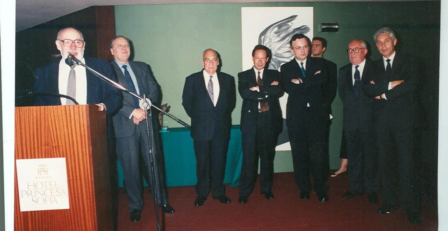 1985-1995 La era de la promoción impresa y la comunicación institucional 5