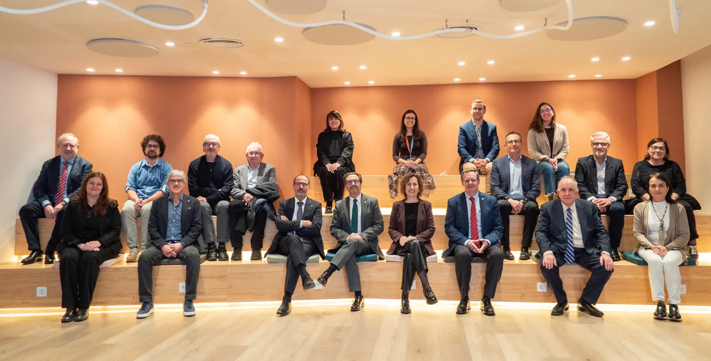 Personas en foto de grupo